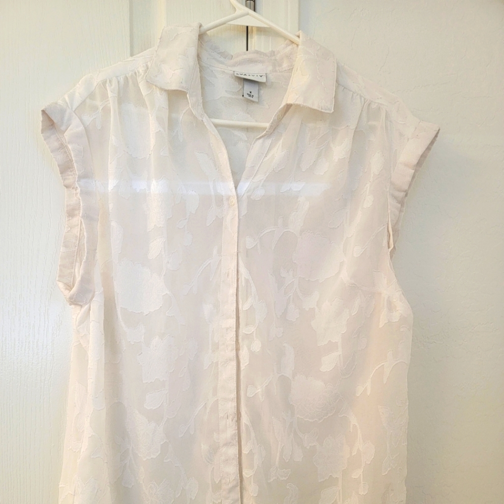 Simple Whit Floral Pattern Sleeveless Button Down Collar Shirt - Ava & Viv - XL